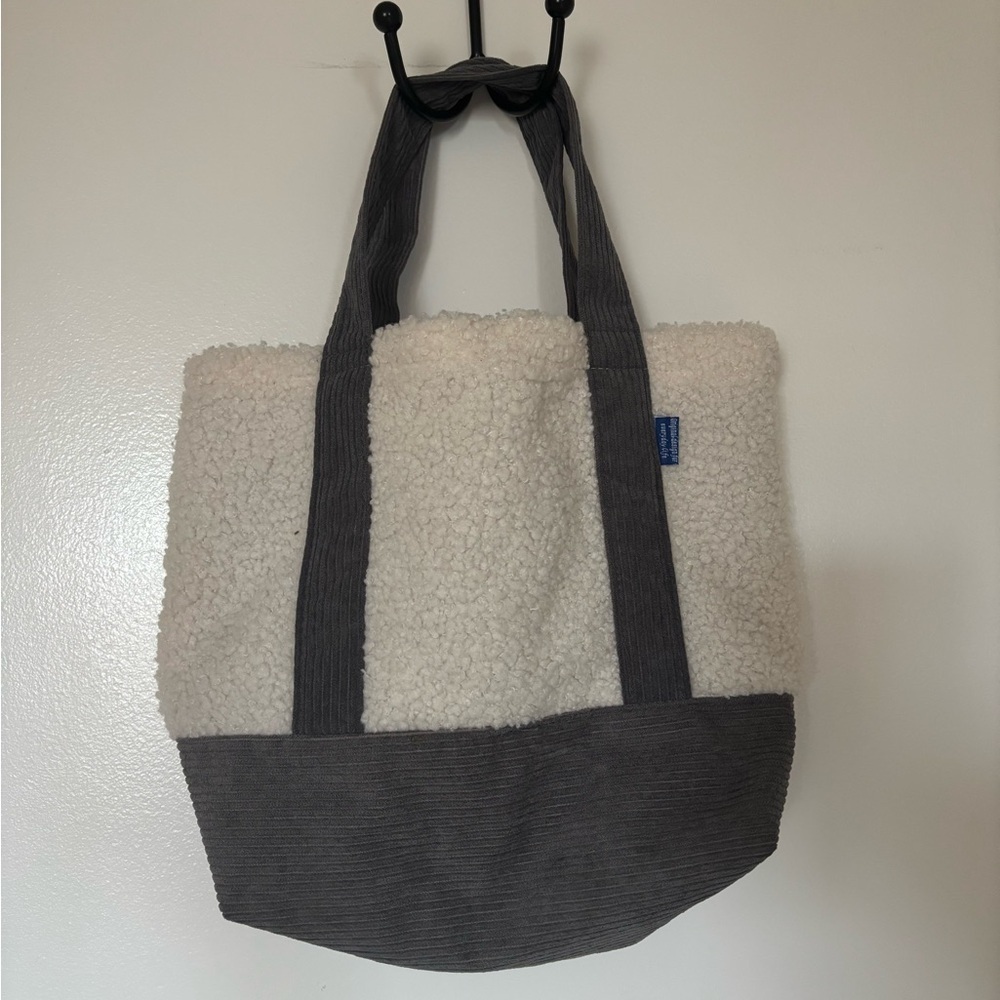 (Sherpa Tote Bag)